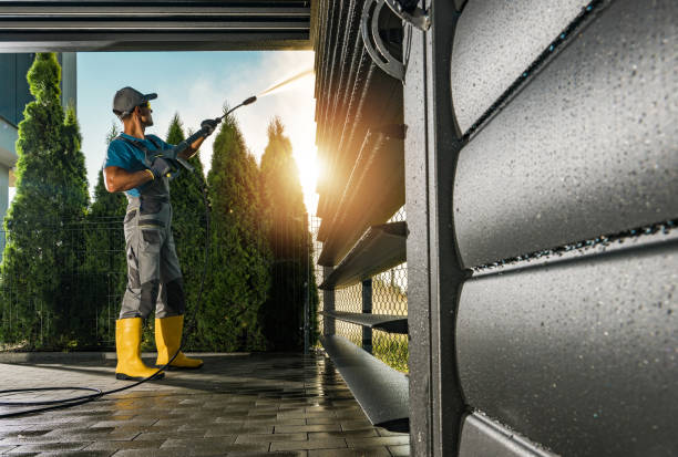 Best Animal Enclosure Cleaning  in Greenhills, OH
