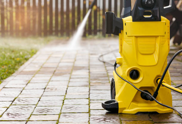 Best Roof Washing  in Greenhills, OH
