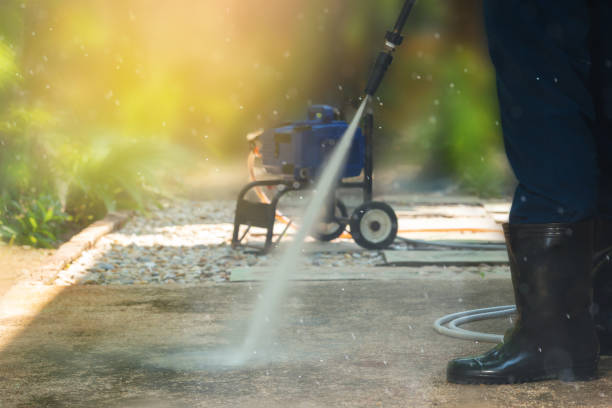 Best Playground Equipment Cleaning  in Greenhills, OH